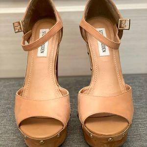 Steve Madden wood platform bottom open toe heels. Size 7